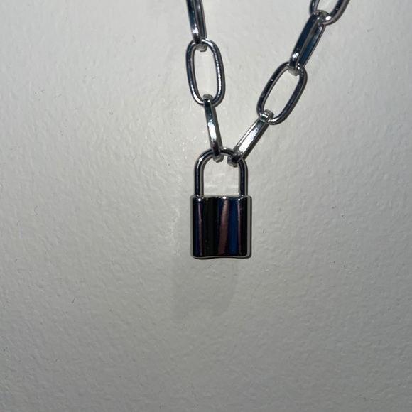 Locket Chain. - Picture 3 of 3